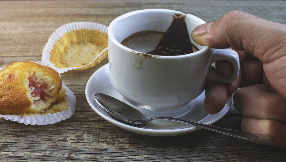 Czar Świtu : Odkrywamy Magię Kawy – Od Rośliny przez Proces Palenia aż po Twoją Kieliszek Pełną Smaku.